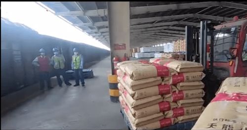 從 拼車(chē) 到 專(zhuān)車(chē) 世界 朋友圈 更精彩